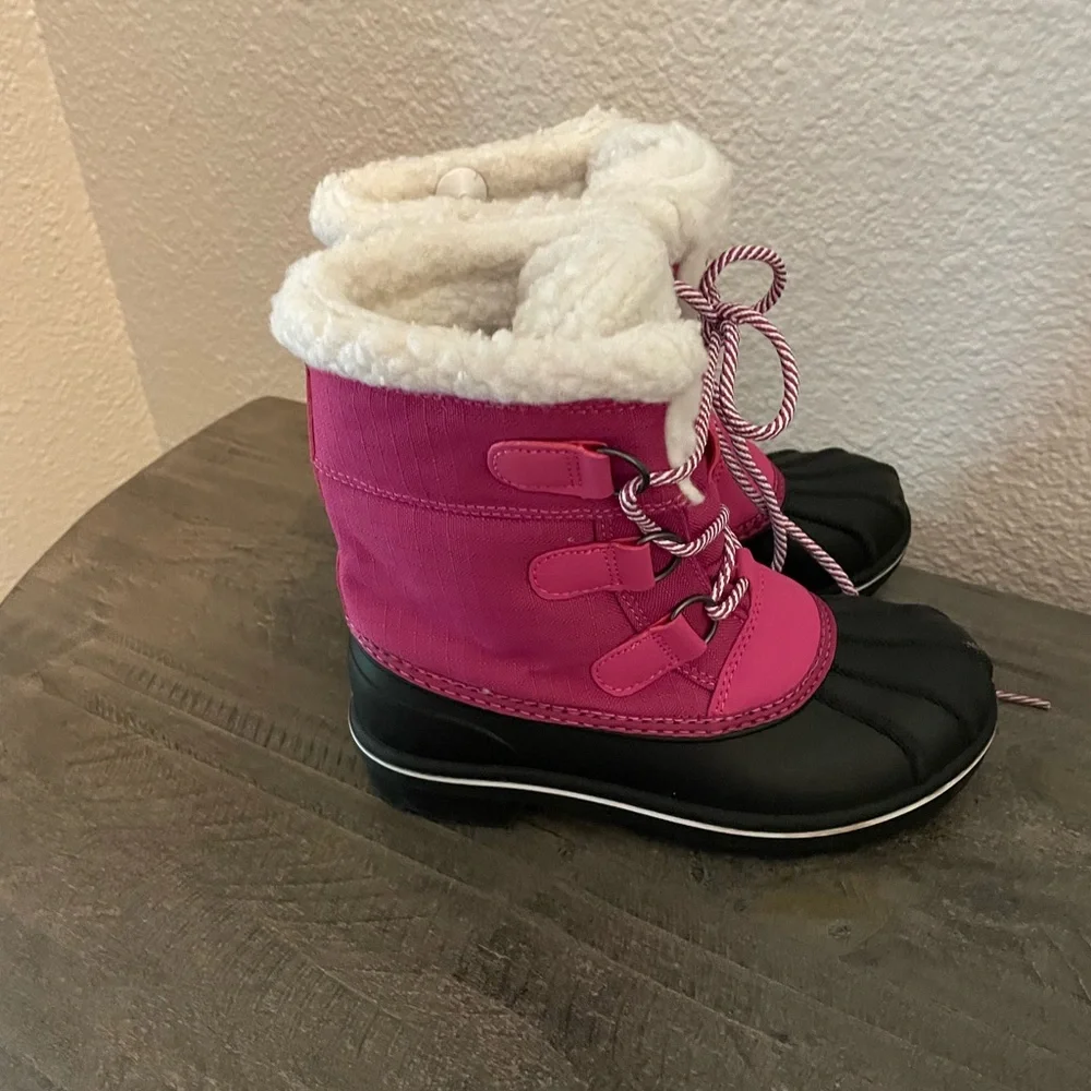 Cat & Jack Pink and Black Winter snow Boots with Faux Fur Lining
